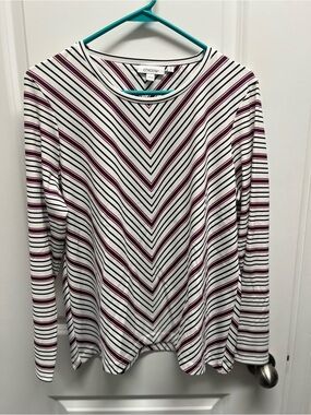 Chico’s Zenergy Geometric Striped Top Size 2 Large Black Burgundy White Knit